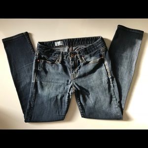 GAP Always Skinny Jeans 25s